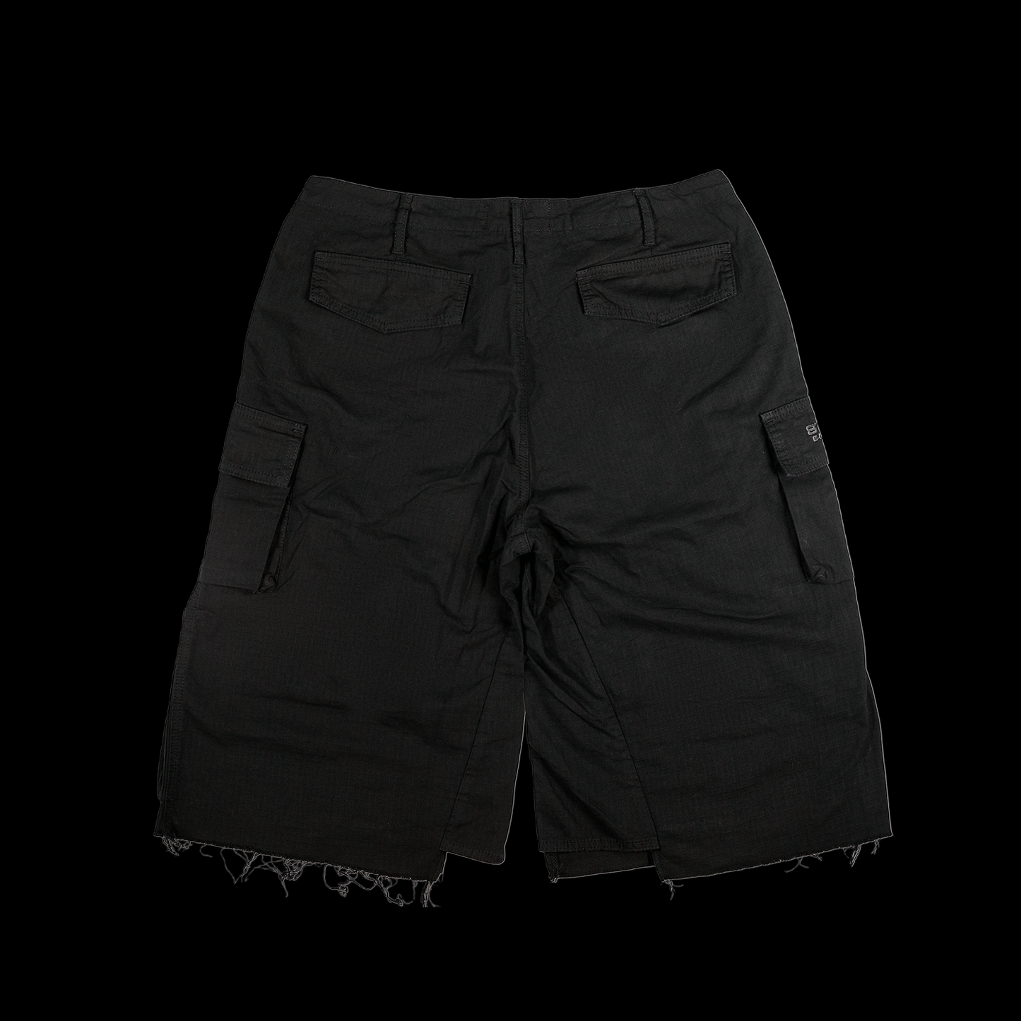 BLACK SESAME CARGO SHORTS